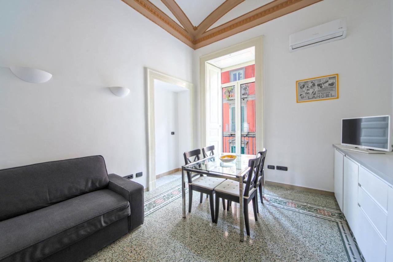 Casa Dante - Historic Apartment In The Perfect Naples Location Exterior photo